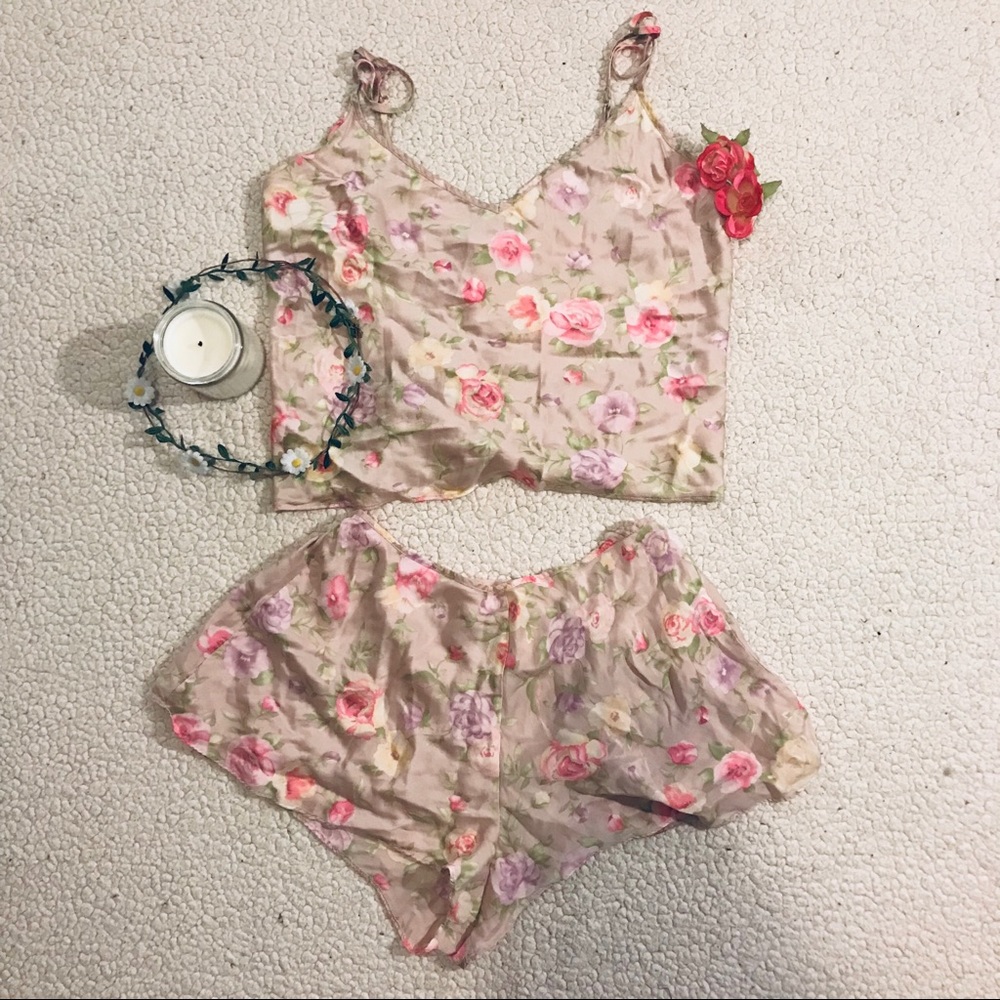 ✨floral silk two piece from Victoria’s Secret✨
